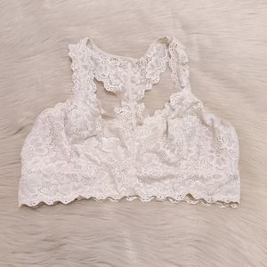 FeLina Lingerie cream lace racer back bralette. Size medium